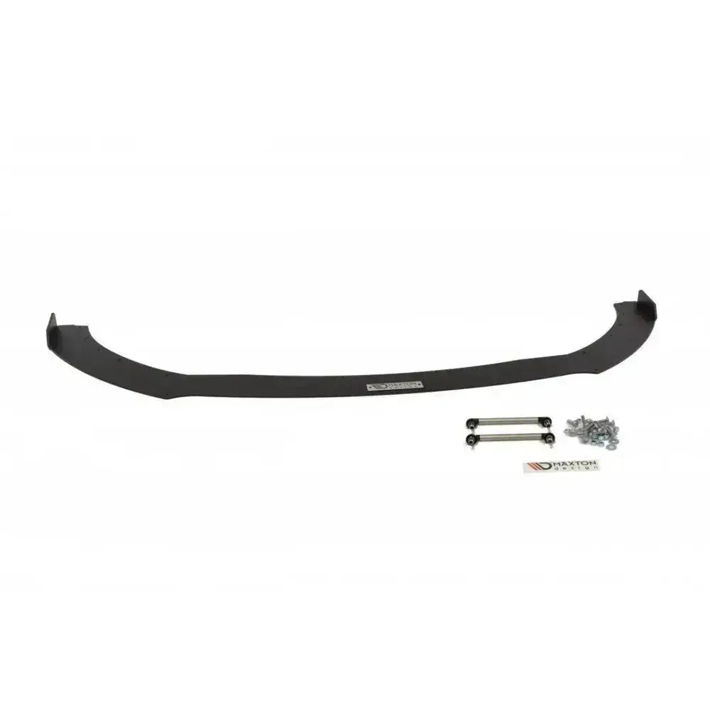 Frontspoiler Mazda Mx-5 Mk4 Racing sett ovenfra med monteringsutstyr og skruer på hvit bakgrunn.