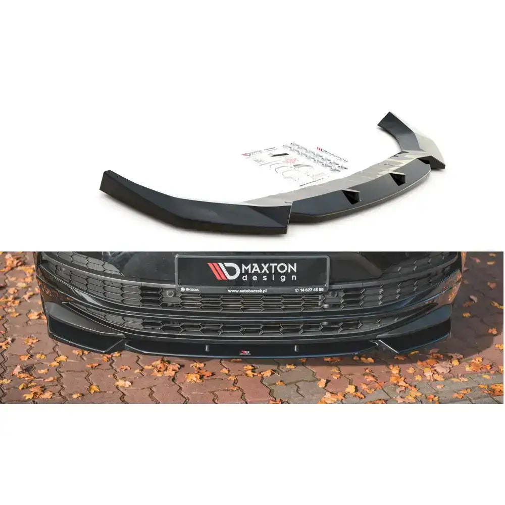 Frontspoiler til Skoda Karoq Sportline, sort plast med markerte kanter, vist separat og montert på bil.