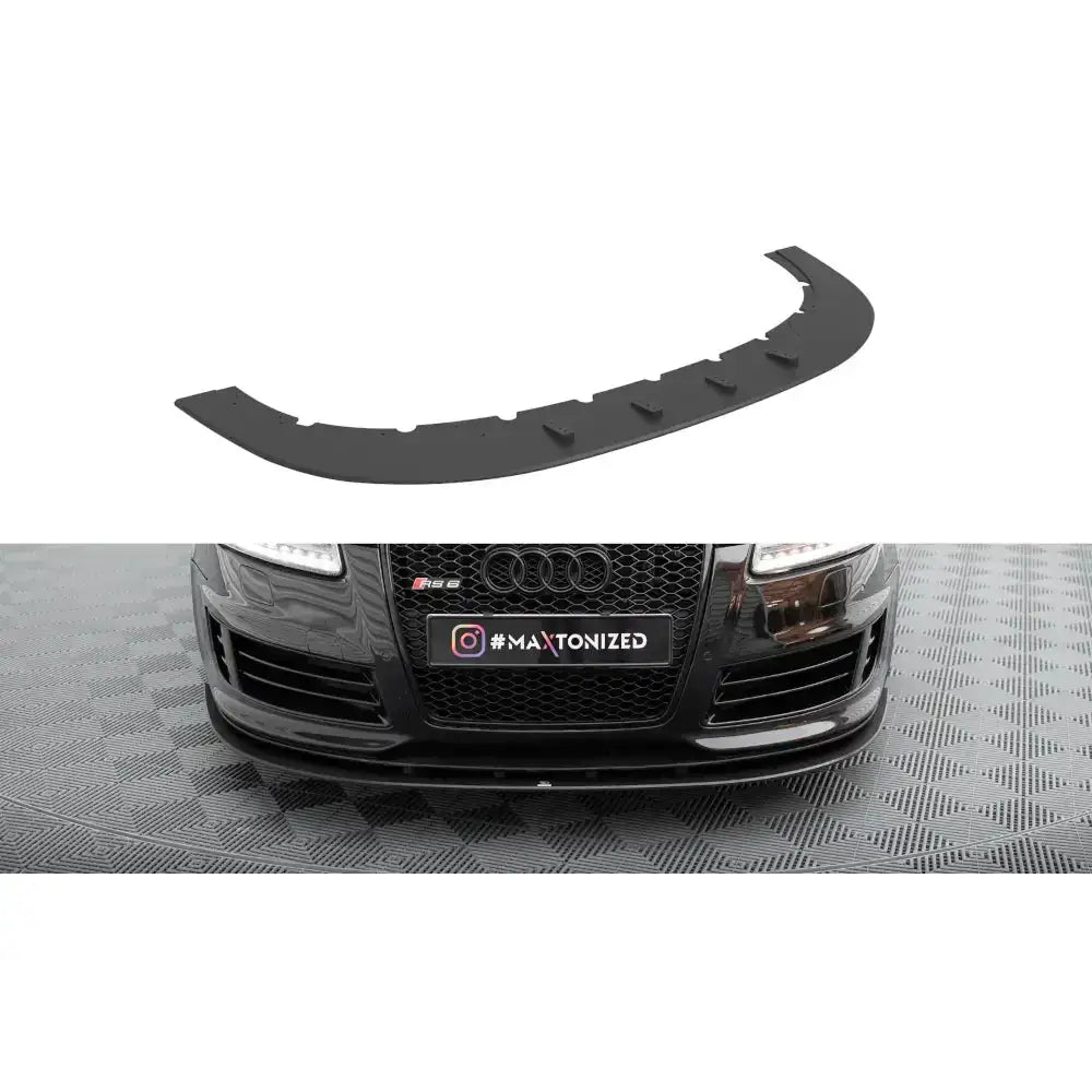Frontspoiler Audi RS6 C6 Street Pro i sort plast, vist alene og montert foran på svart bil.