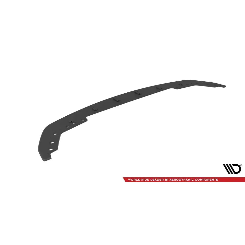 Front lip til BMW 3 G20/G21 Street Pro M-Pack sett skrått ovenfra med monteringspunkter og logo.