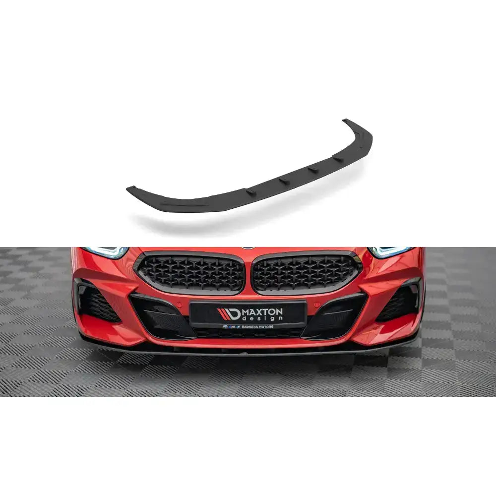 Frontspoiler BMW Z4 G29 M-Pack 2018 Street Pro i sort plast, vist montert på rød bil forfra.