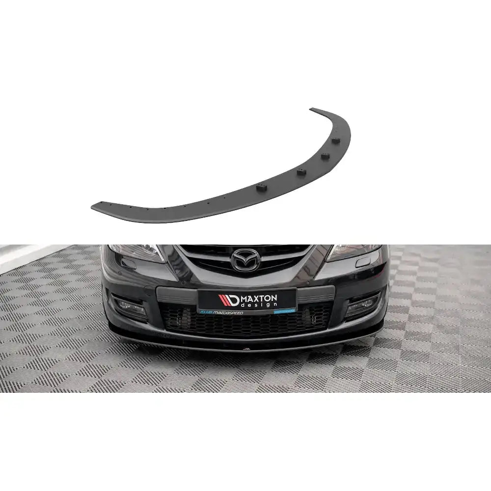 Frontspoiler Mazda 3 MPS Mk1 06-08 Street Pro i sort plast med matt finish montert på bil.