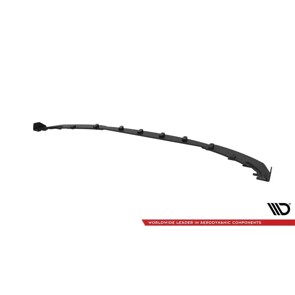 Frontleppe til BMW M2 G87 Street Pro V.1 med flaps, svart plast, skrå vinkel, rød stripe og logo.