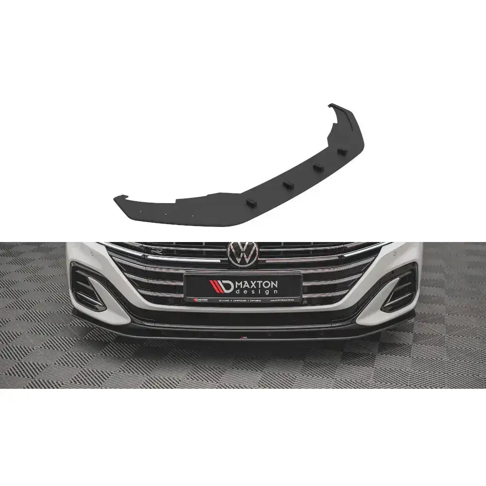 Frontleppe Street Pro til Volkswagen Arteon R-Line Facelift montert på hvit bil, sett forfra.
