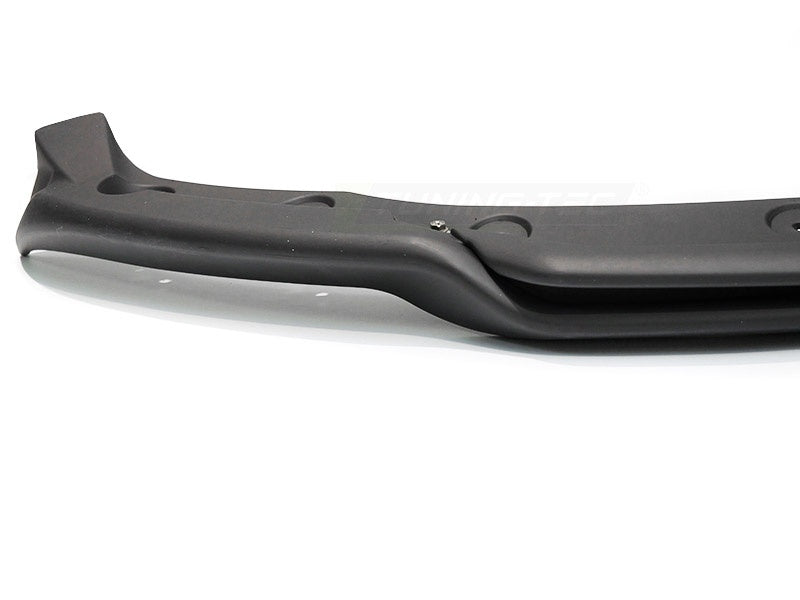 Frontspoiler SPTE01 til Tesla Model 3 detaljbilde av overflate og passform