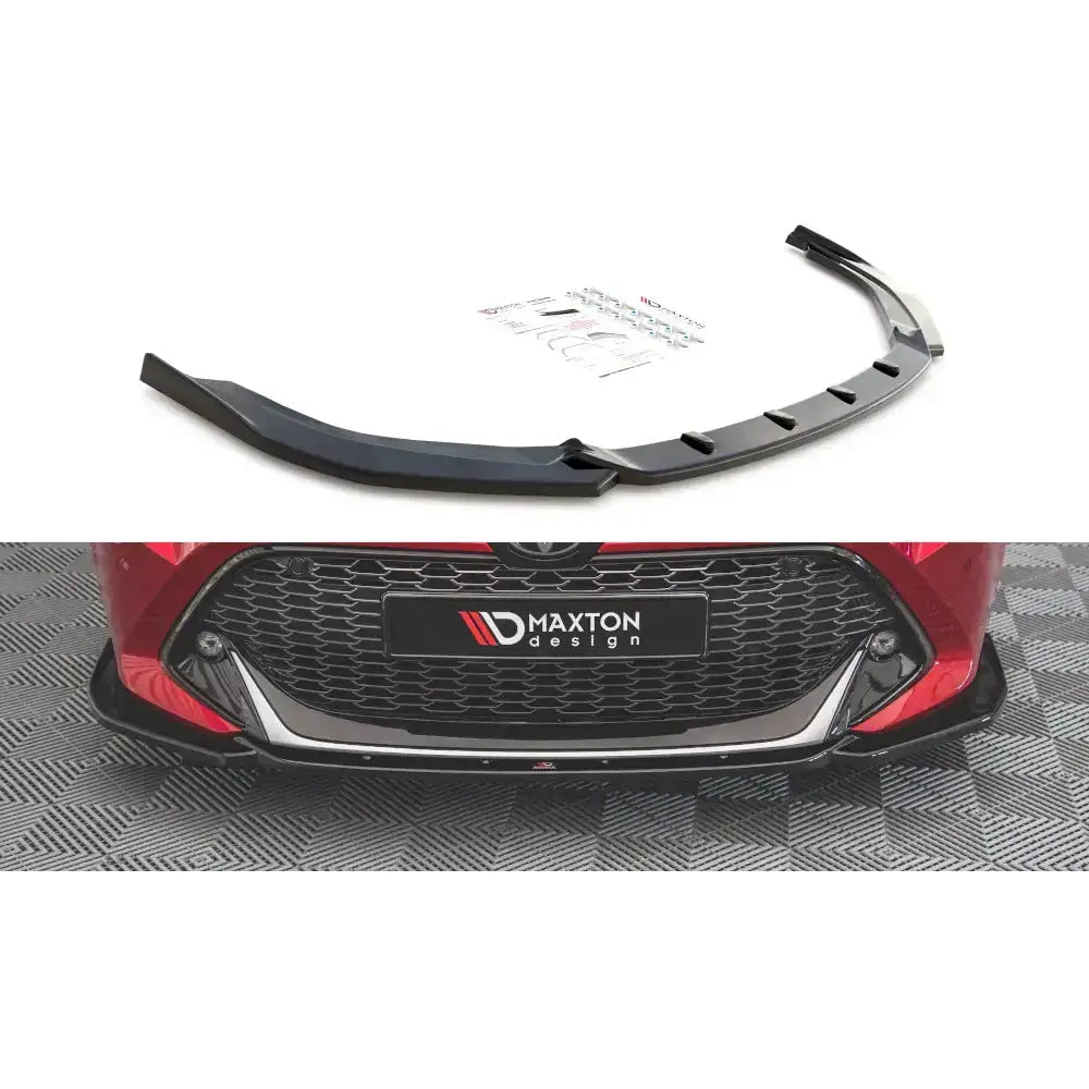 Frontleppe til Toyota Corolla GR Sport Hatchback XII 19-, sort plast med monteringsutstyr mot hvit bakgrunn.