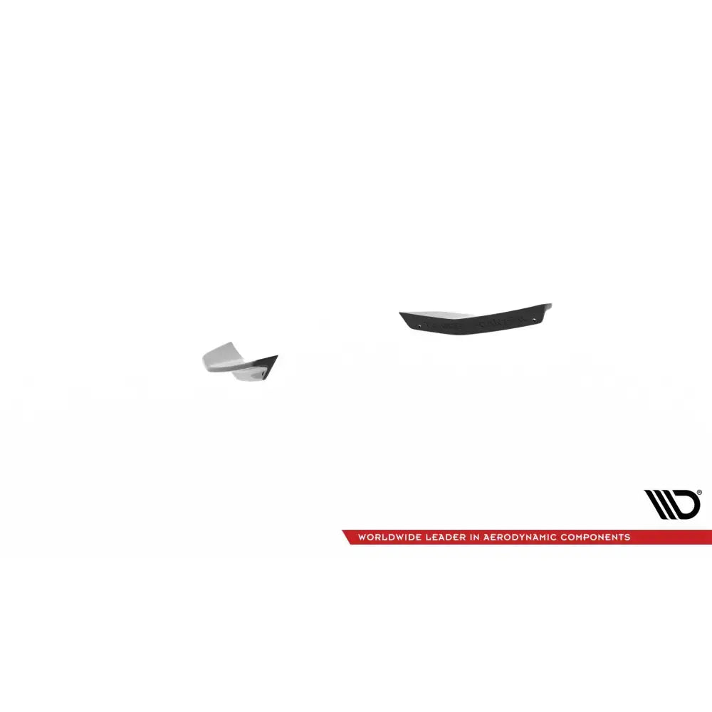 Frontleppe Toyota GR86 Mk1 i svart og grå plast, to deler vist på hvit bakgrunn med rød banner.