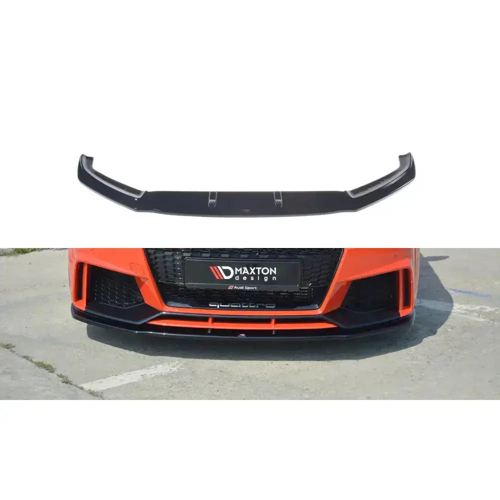 Frontspoiler Audi TT Mk3 V.1 Rs i sort plast, vist både løst og montert på oransje bil med sporty design.