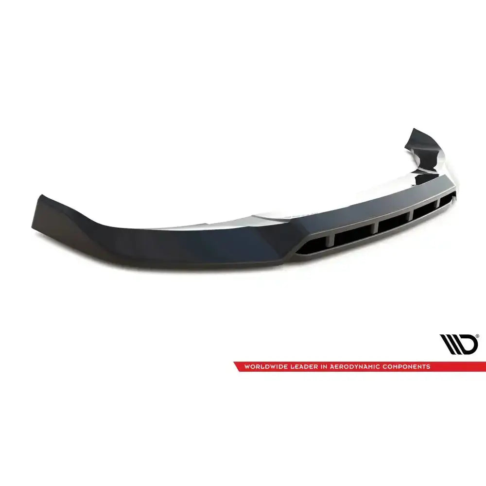 Front lip til BMW X4 M-Pack G02 Facelift, sort spoiler med luftinntak, sett forfra på hvit bakgrunn.