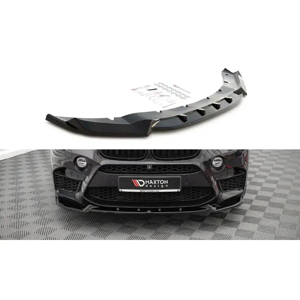 Frontspoiler til BMW X5 M F15 14-18 V.1 i svart plast vist mot hvit bakgrunn.
