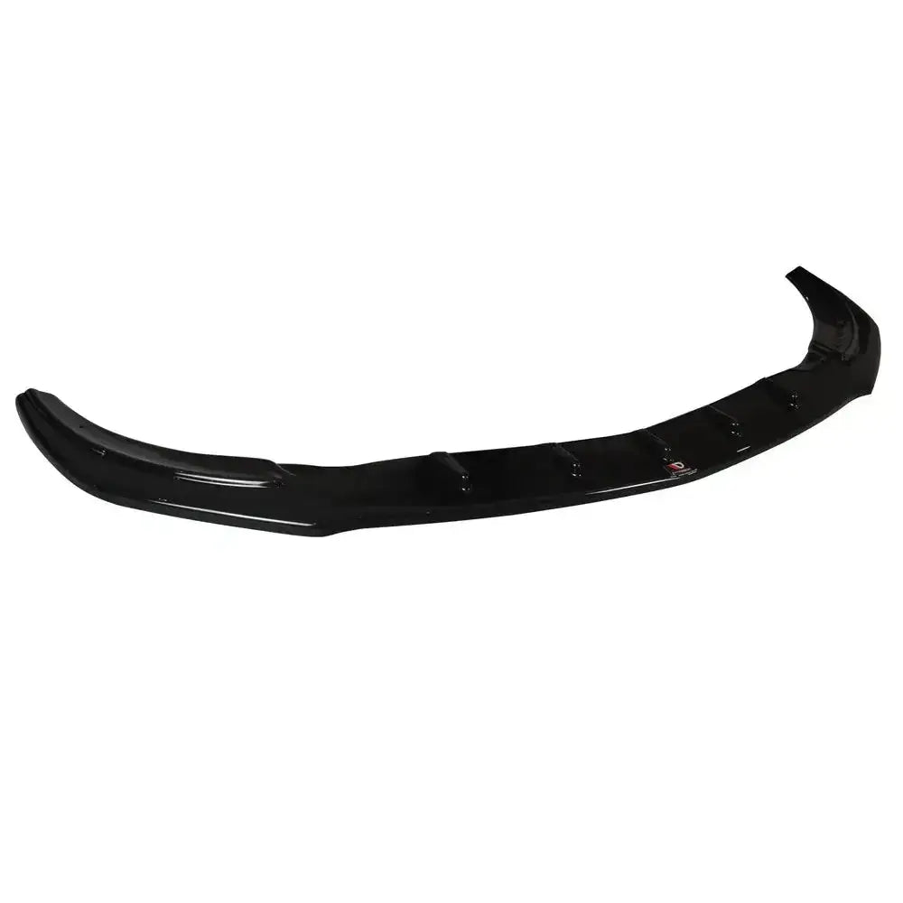 Frontspoiler Mercedes Cla C117 Amg-Line V.1 i sort, glanset plast med markerte kanter, skrå vinkel.