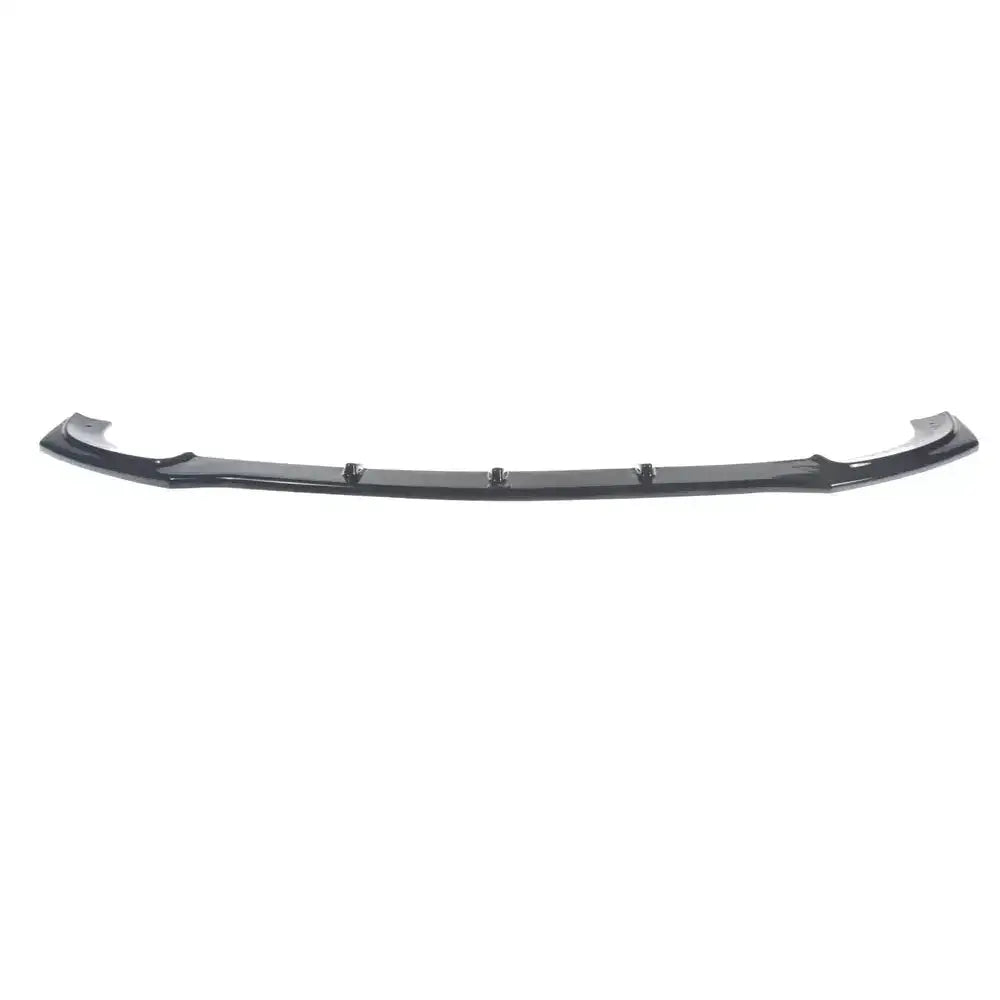 Front lip for Mercedes E-Klasse W213 Coupe Amg-Line, svart buet plastdel sett ovenfra.