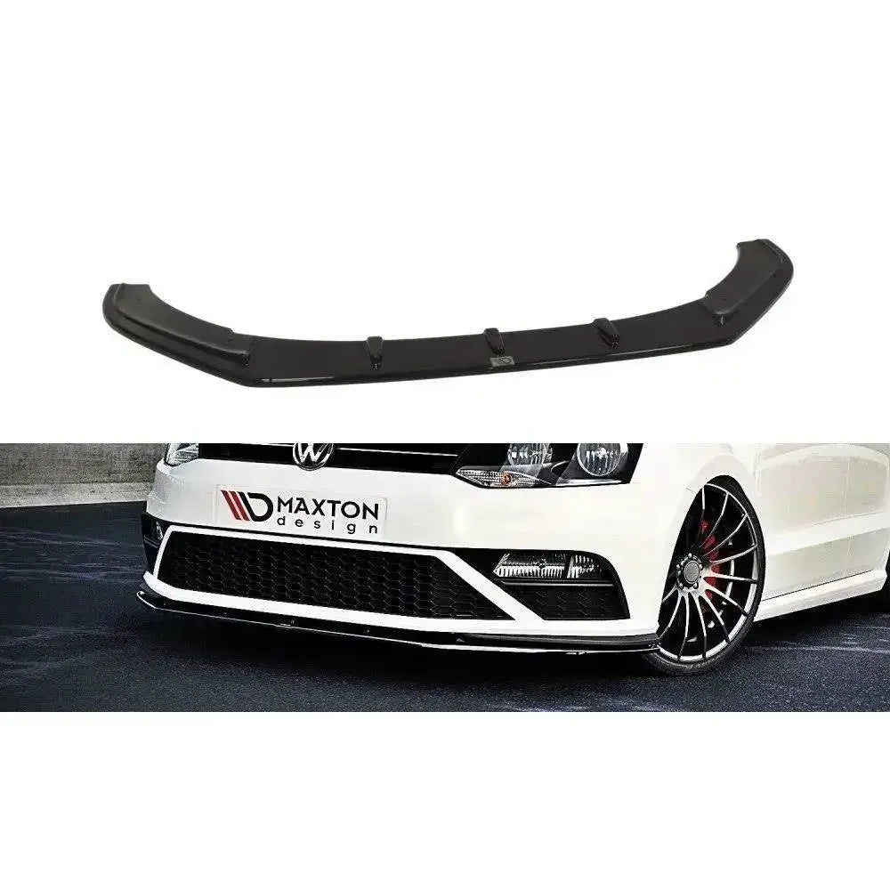 Frontspoiler til VW Polo Mk5 GTI V.1, sort plast, montert på hvit bil med sporty front.