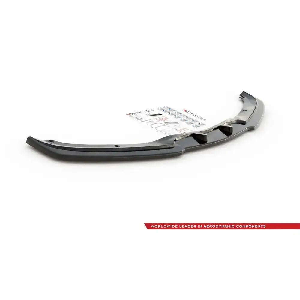 Spoiler til BMW 3 E90/E91 Facelift V.2 i sort plast med monteringsutstyr og instruksjoner på hvit bakgrunn.