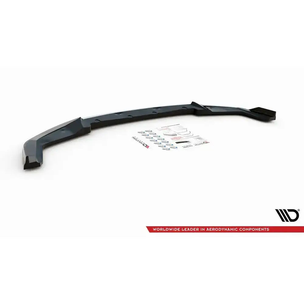 Frontspoiler BMW M2 Competition F87 V.2 sett ovenfra med monteringsdetaljer og instruksjoner på hvit bakgrunn.