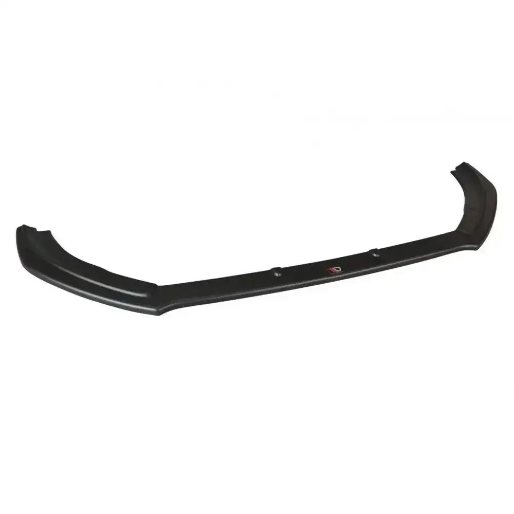 Frontspoiler Ford Fiesta Mk8 ST ST-Line V.2 sett ovenfra mot hvit bakgrunn, med enkle linjer og detaljer.