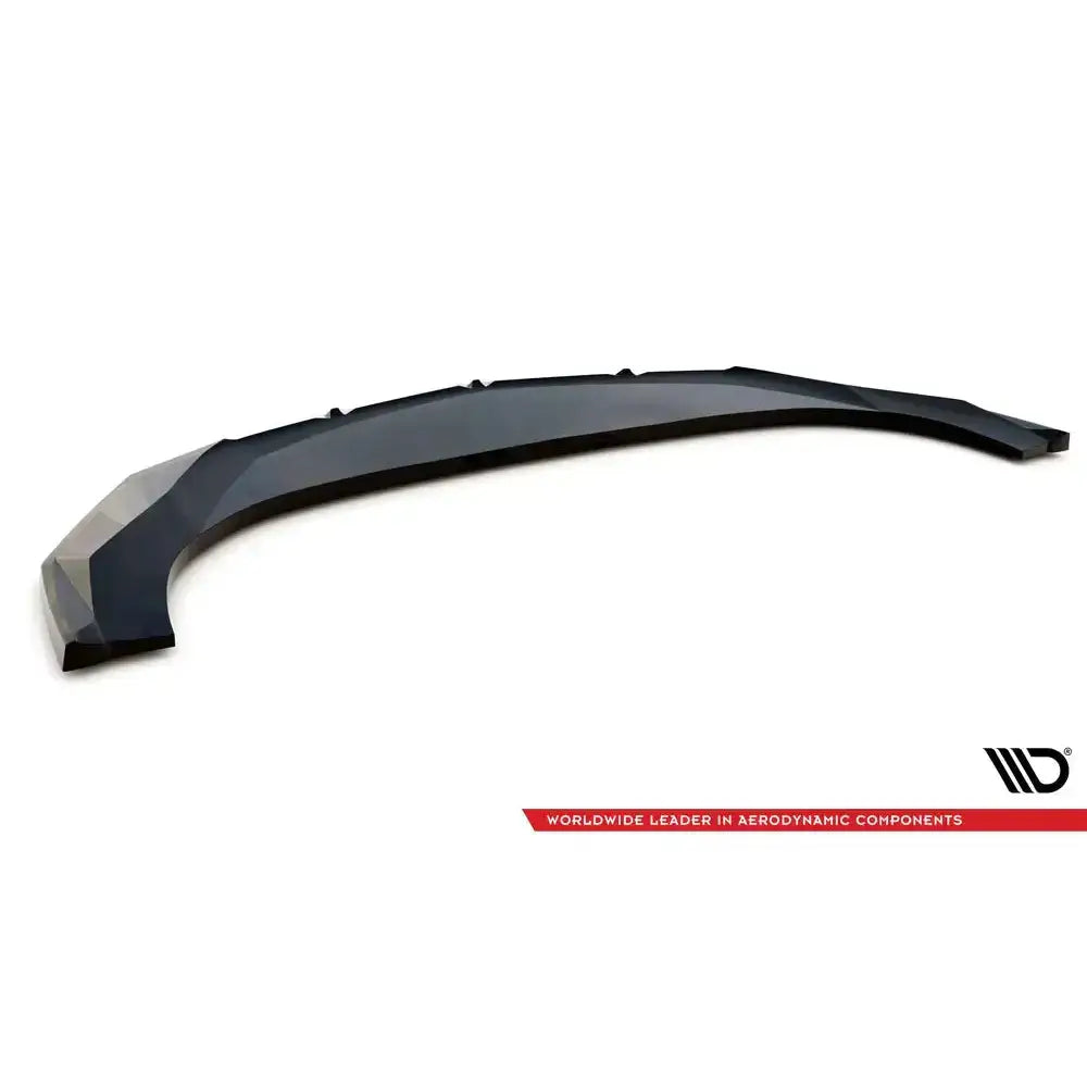 Frontspoiler Lamborghini Urus Mk1 V.2 i svart plast med markerte kanter og rød tekststripe på hvit bakgrunn.