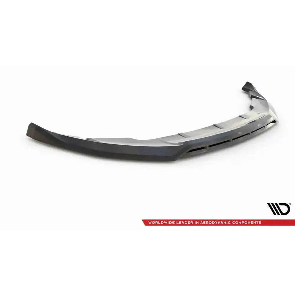 Frontspoiler til Mini Cooper Clubman F54 V.2 i sort hardplast, skrått ovenfra med synlige detaljer.