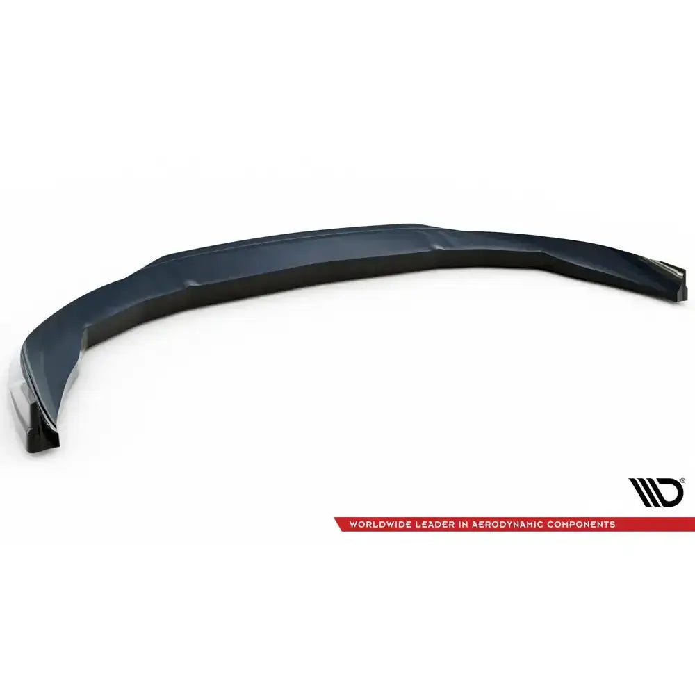 Frontspoiler til Audi e-Tron GT V.3, sort buet plast med markerte aerodynamiske linjer, sett forfra.