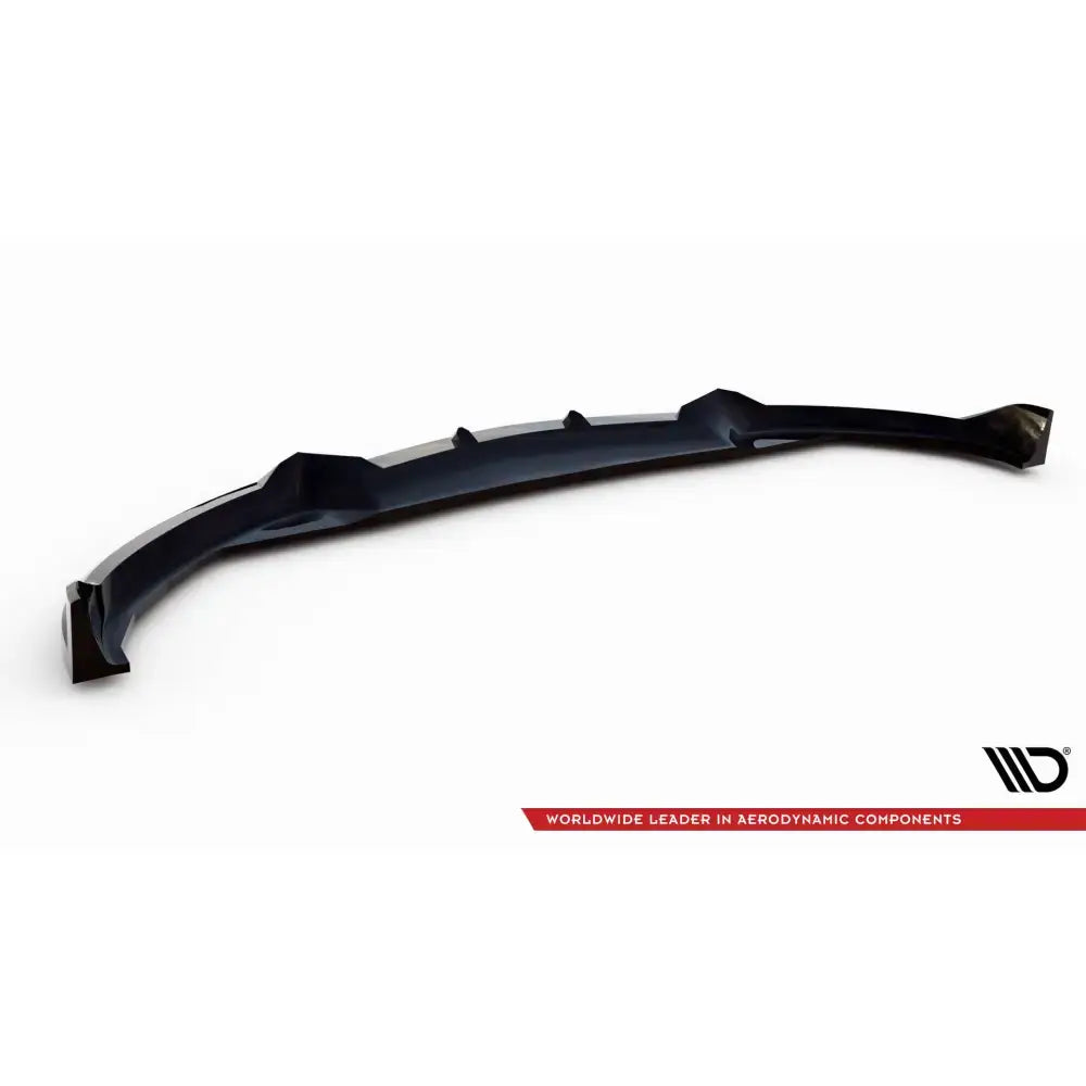 Front lip til BMW iX M-Pack i20 V.1, sort plast med aerodynamisk design sett fra skrå vinkel.