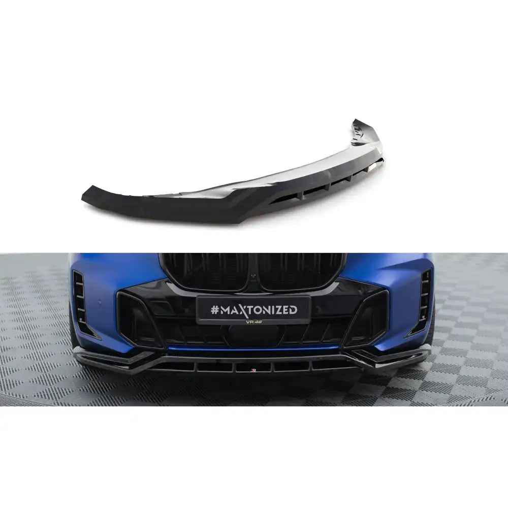 Frontspoiler til BMW X5 G05 M-Pack Facelift V.1, sort plast, vist separat på hvit bakgrunn.