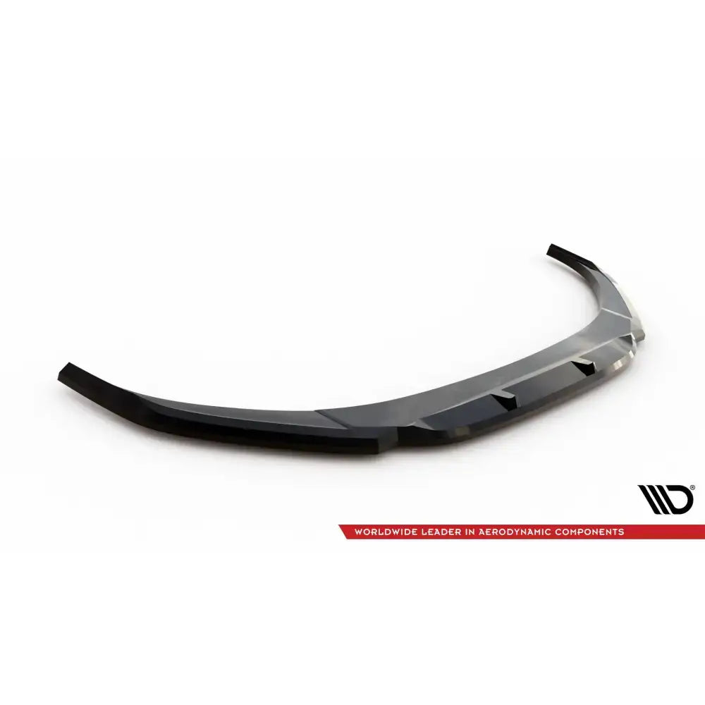 Frontspoiler Hyundai I30 Mk3 Facelift V.1 i sort plast, skrå vinkel, lyse reflekser, markerte kanter.