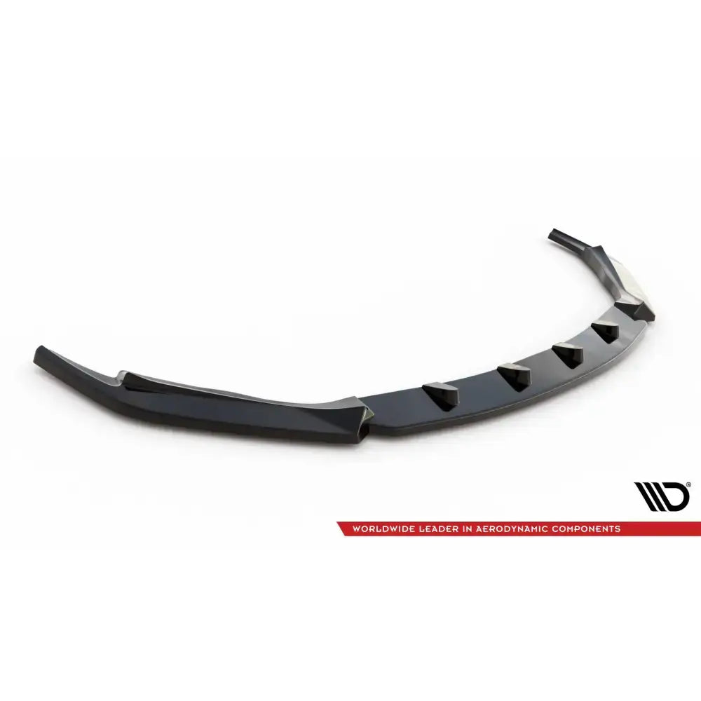 Front lip til Lexus GS F Mk4 Facelift V.1 med fem finner, sort plast og blank finish mot hvit bakgrunn.