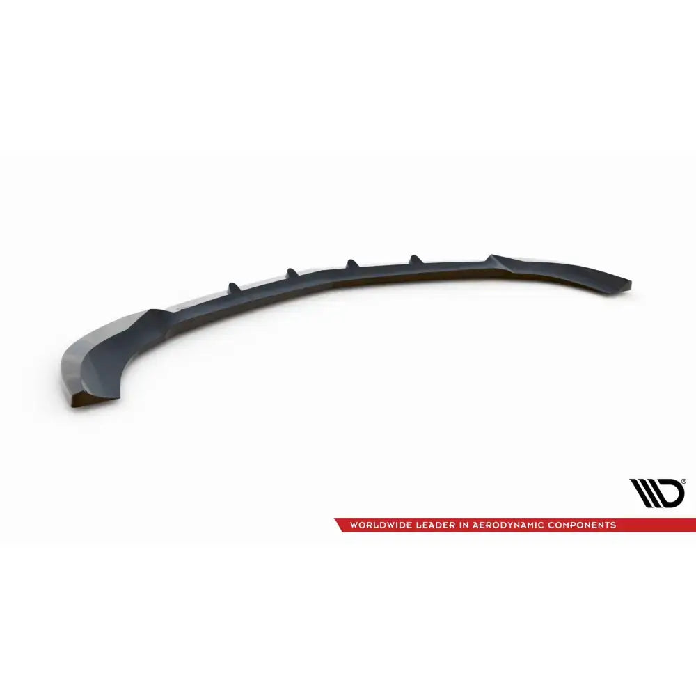 Frontspoiler Mercedes C Coupe AMG-Line C204 V.1 med vertikale finner, vist fra skrå vinkel mot hvit bakgrunn.