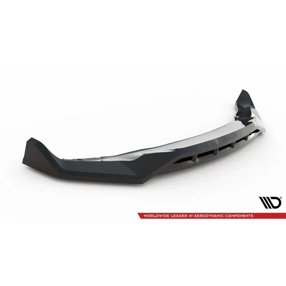 Front lip til BMW X5 M-Pack G05 Facelift V.2, sort blank plast med luftspalter, sett i skrå vinkel.