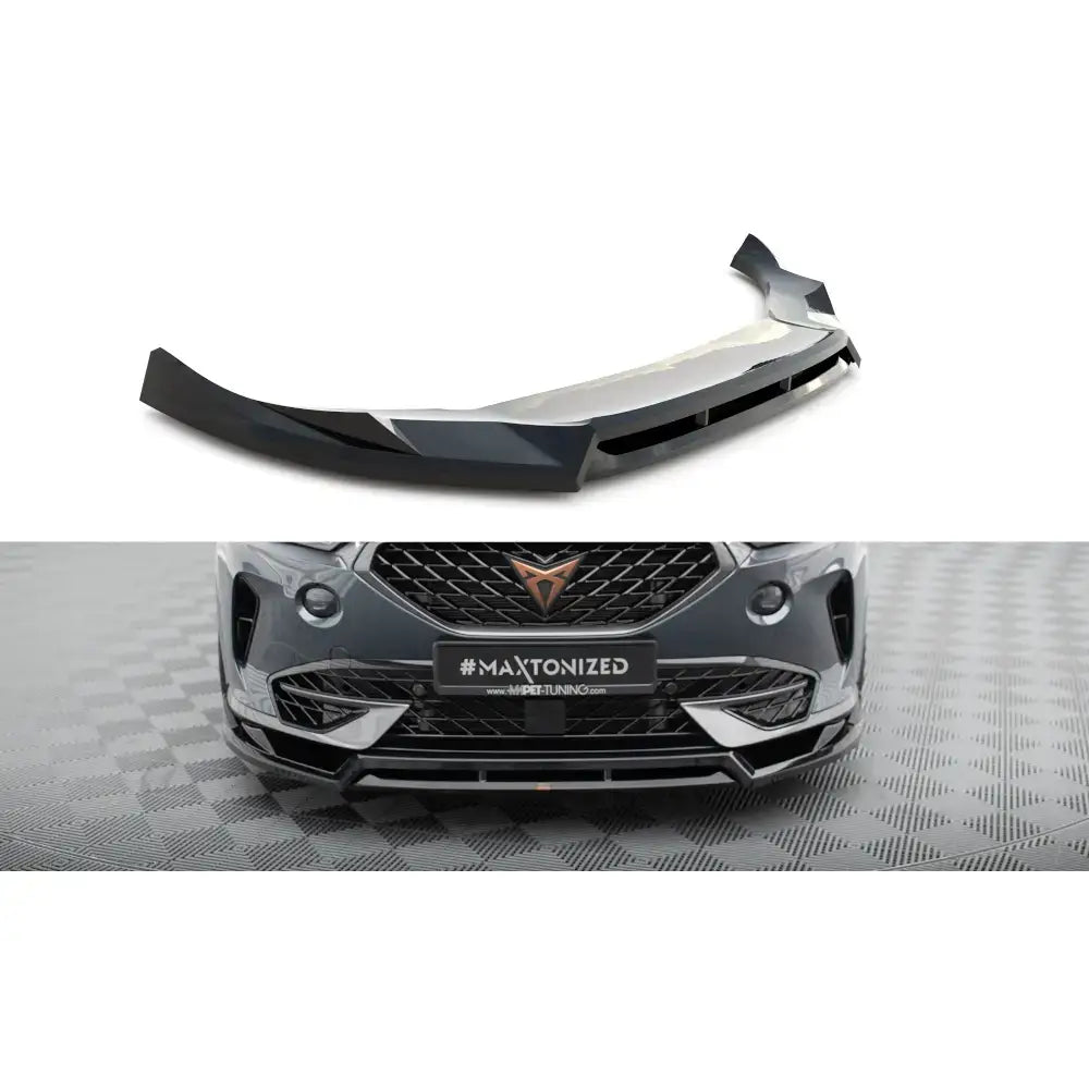 Frontspoiler Cupra Formentor Mk1 V.4 i svart plast, vist både løst og montert på bil med glanset finish.