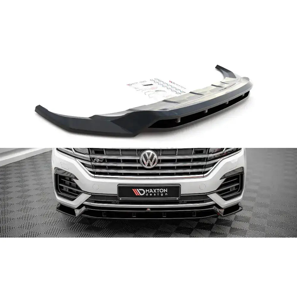 Frontspoiler til Volkswagen Touareg R-Line Mk3, sort plast, vist separat og montert, med monteringssett.