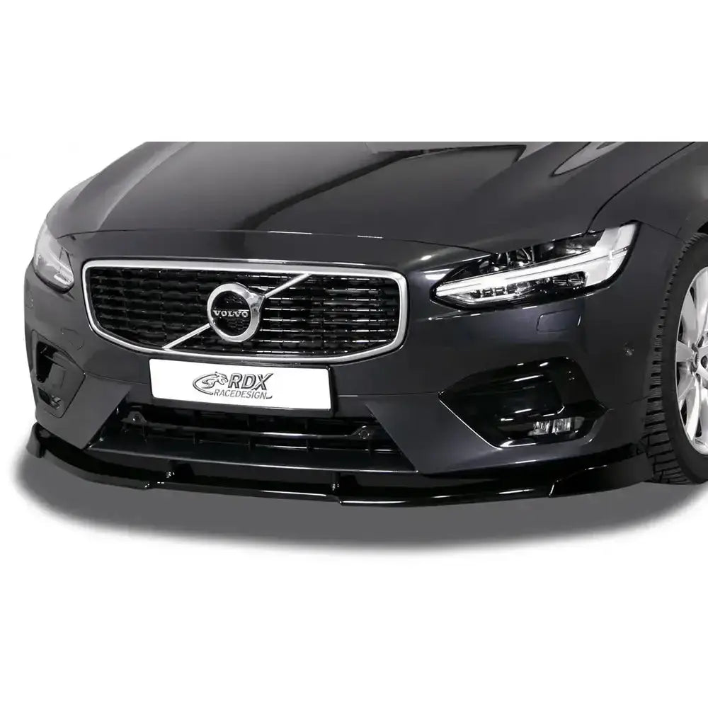 Frontspoiler til Volvo V90/S90 R-Design, montert under sort støtfanger sett rett forfra.