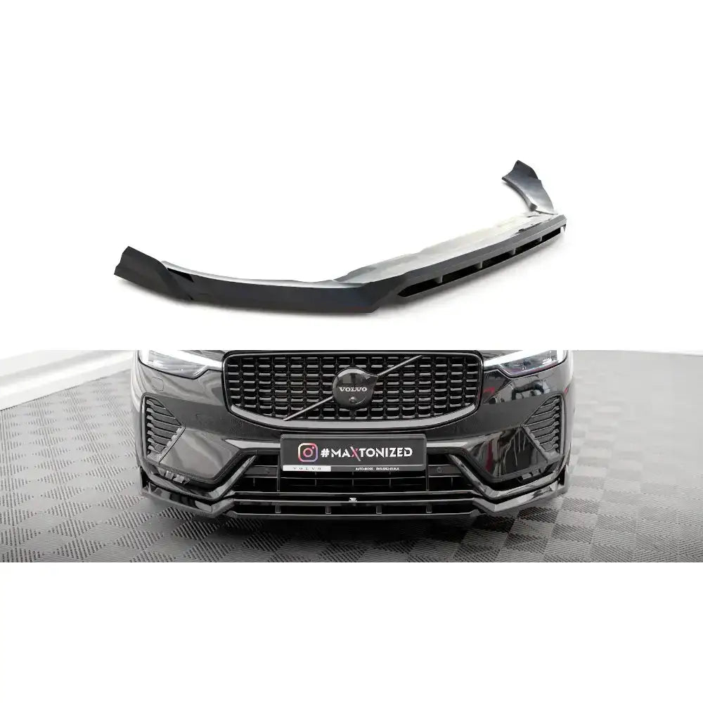 Frontspoiler til Volvo XC60 R-Design Mk2 Facelift, sort plast med blank finish, vises montert og separat.