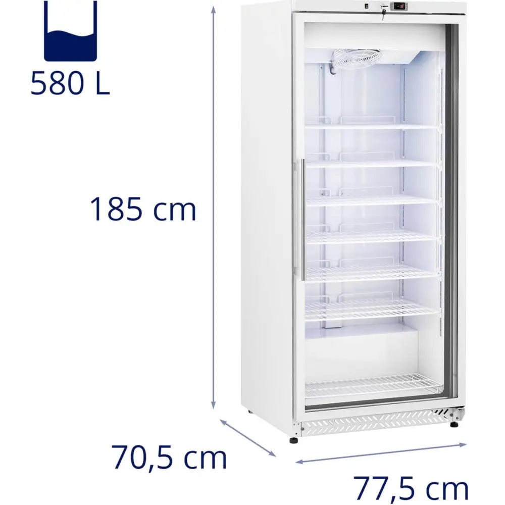 Fryseskap med glassdør, seks trådhyller synlige, 580 liter kapasitet og mål oppgitt ved siden av skapet.