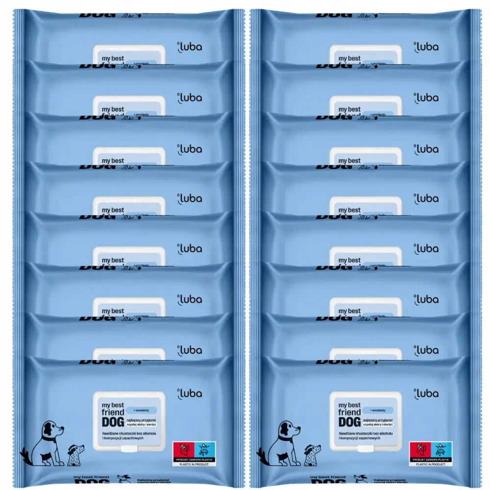 Fuktige våtservietter for hunder rengjøring, seksten lyseblå pakker med tydelig hundeillustrasjon og frontetikett.
