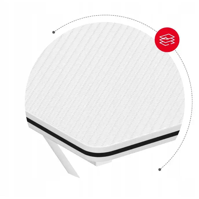 Gaming skrivebord Huzaro Hero 1.4 hvit, detalj av hjørne med svart stripe og diskret mønstret overflate.