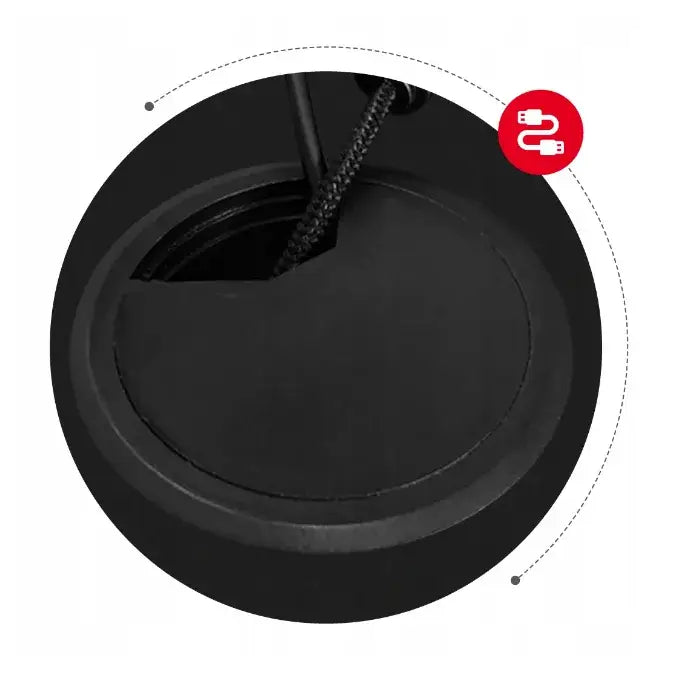 Gamingbord Huzaro Hero 1.8, detalj av sort kabelhull med lokk, ledninger og rød magnet for kabelstyring.