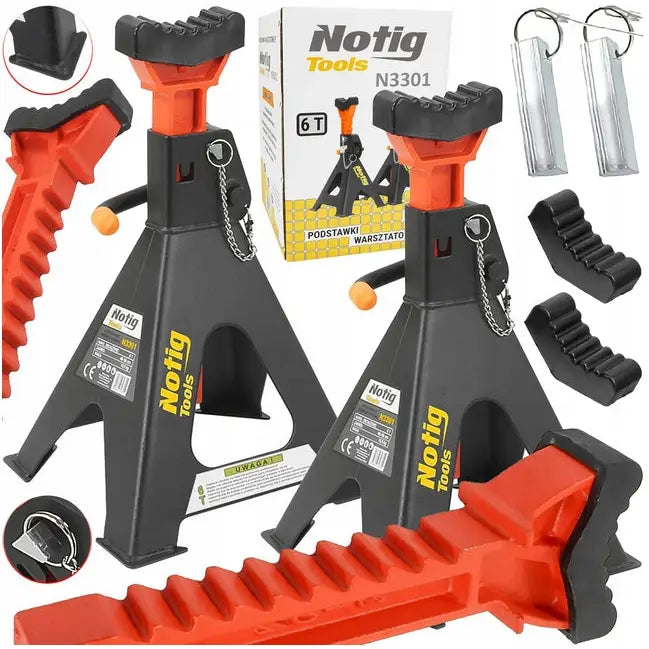 Garasjebukker 6T, to solide metallbukker i sort og oransje med tilbehør og emballasje, sett skrått forfra.