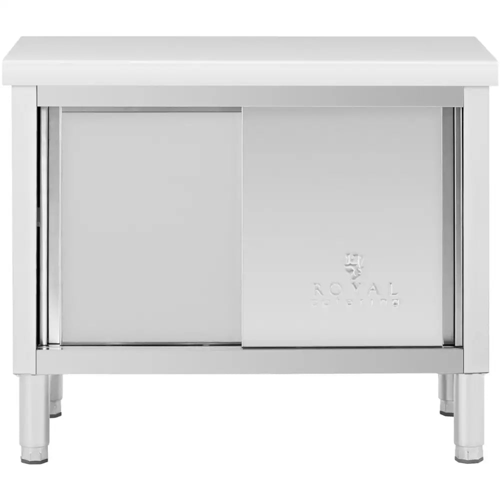 Gastronomisk bord i rustfritt stål, frontbilde som viser to skyvedører, justerbare ben og Royal Catering-logo.