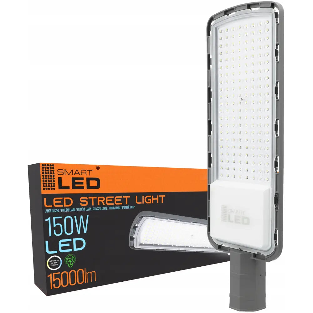 Grå LED-gatelykt 150W, rektangulær med synlige LED-pærer, sidevisning med produkteske bak.