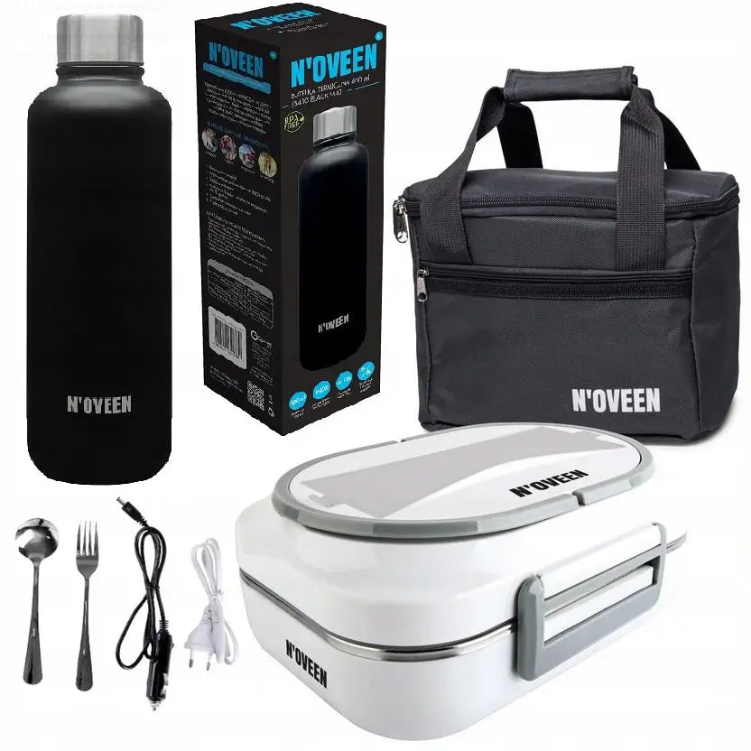 Gavepakke med elektrisk matvarmer, grå kjølebag, svart termosflaske, bestikk og strømkabler samlet.