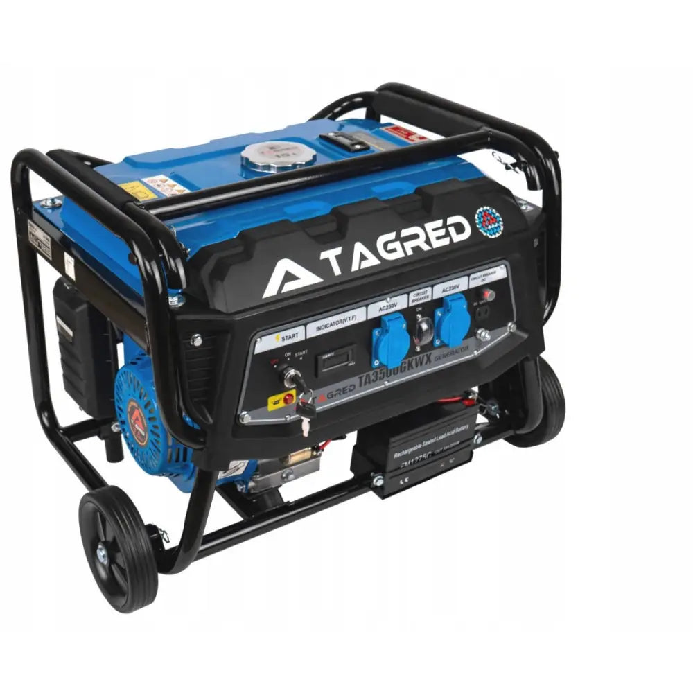 Generator strømaggregat 3,5 kW, skrå forfra med hjul, bærehåndtak og synlig betjeningspanel med brytere.