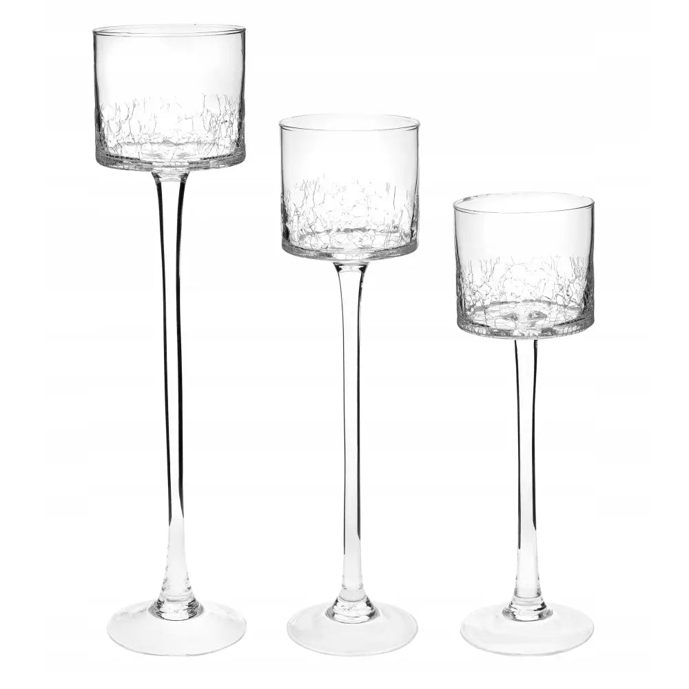 Glasslysestaker sett i klart glass, tre størrelser med krakelert dekor nederst, frontvisning mot hvit bakgrunn.