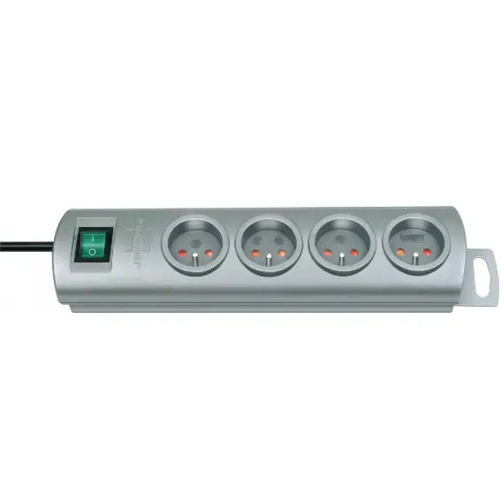 Grenuttak Primera-Line 4-veis sølv, toppvisning med fire runde uttak og grønn av/på-bryter mot hvit bakgrunn.