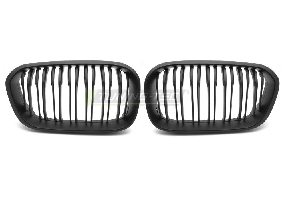 BMW 1-serie F20 LCI nyregrill sport matt svart nærbilde