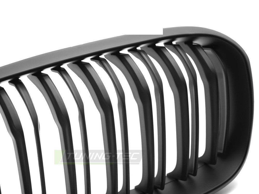 Dobbel stolpe grill i matt svart for BMW F20 F21 LCI sett forfra