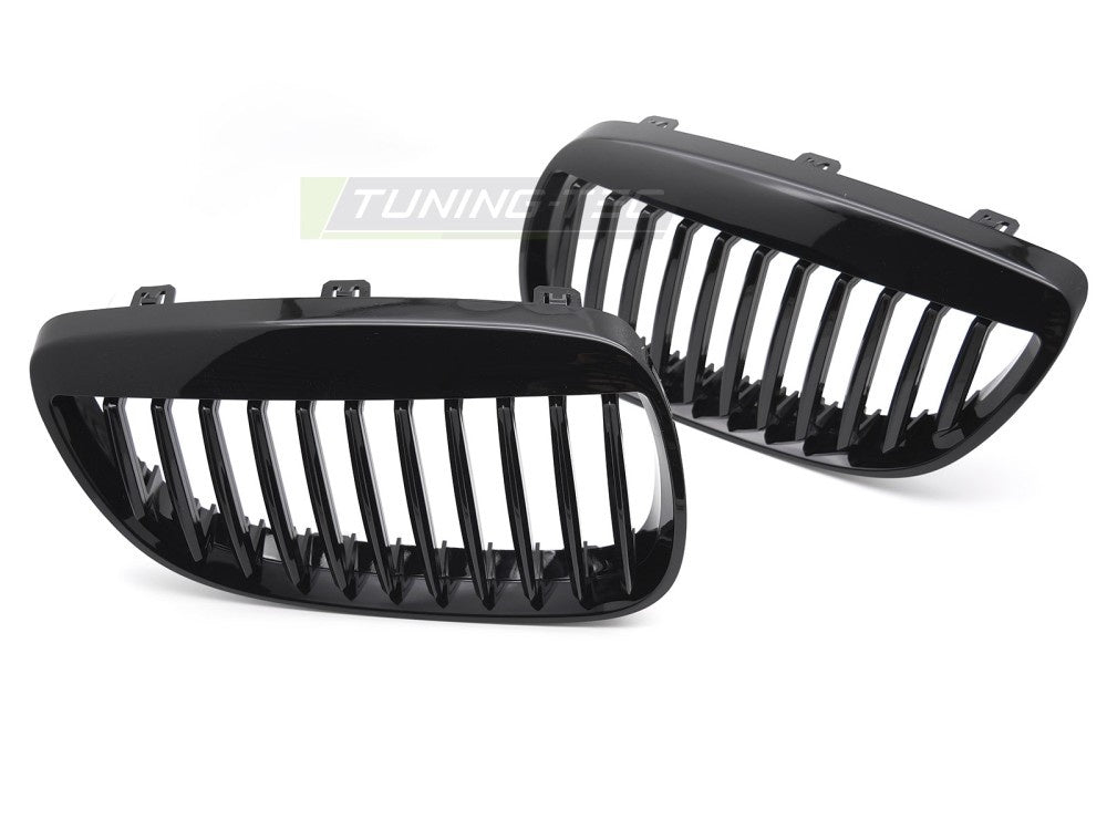 Blank svart nyregrill til BMW 3-Serie E92 pre-facelift nærbilde