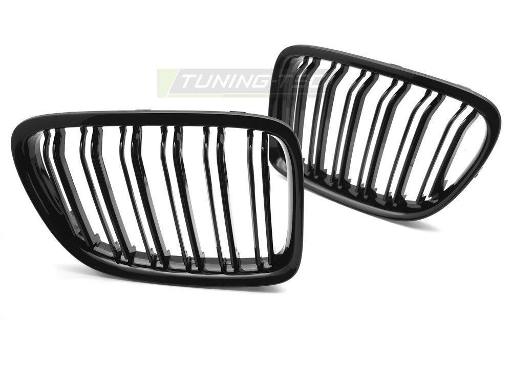 Nyregrill BMW X1 E84 2009–2014 helsvart blank finish nærbilde