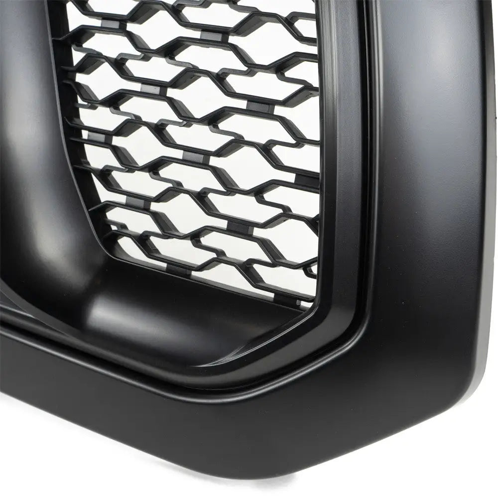 Grill med Ram-emblem i Svart Farge - Ram 1500 Classic Ds 19-