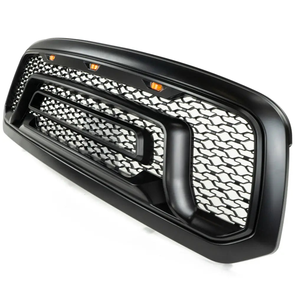 Grill med Ram-emblem i Svart Farge - Ram 1500 Classic Ds 19-